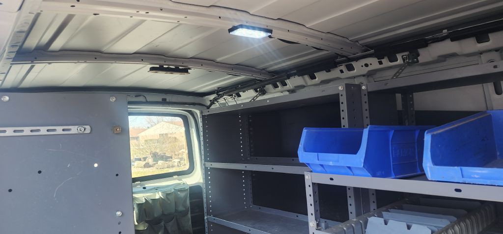 2015 Chevrolet Express Image 19