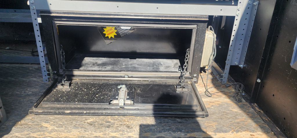 2015 Chevrolet Express Image 23