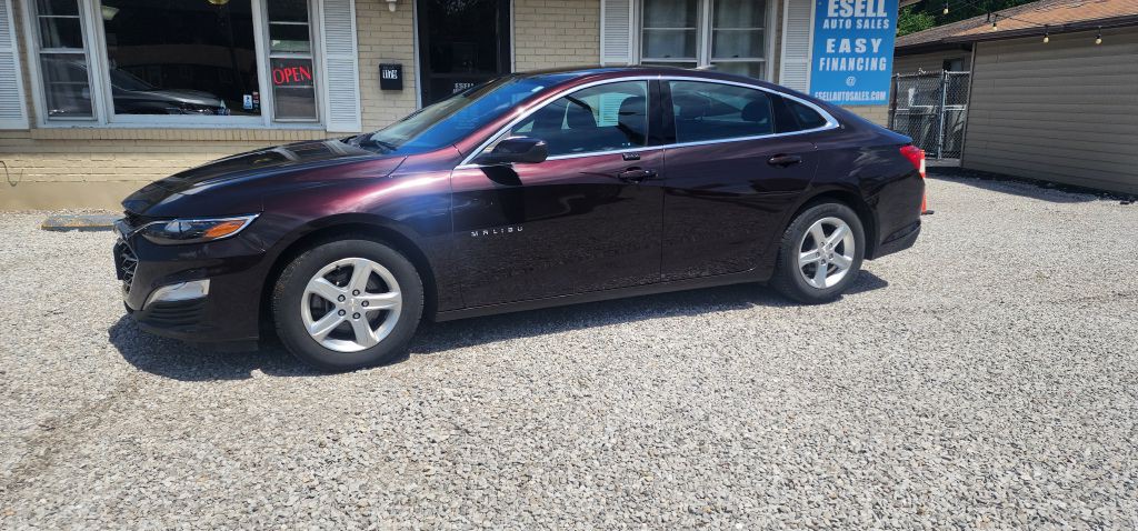 2020 Chevrolet Malibu Image 1