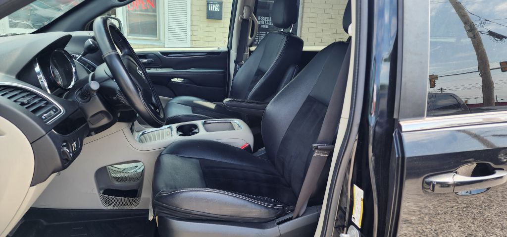 2017 Dodge Grand Caravan Image 15