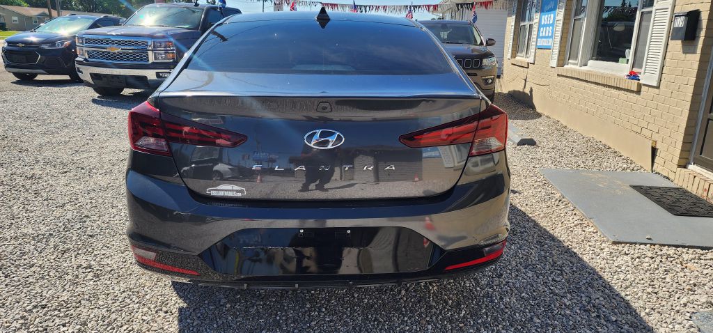 2020 Hyundai Elantra Image 9