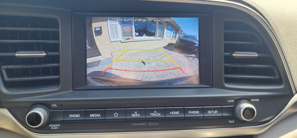 2020 Hyundai Elantra Image 11