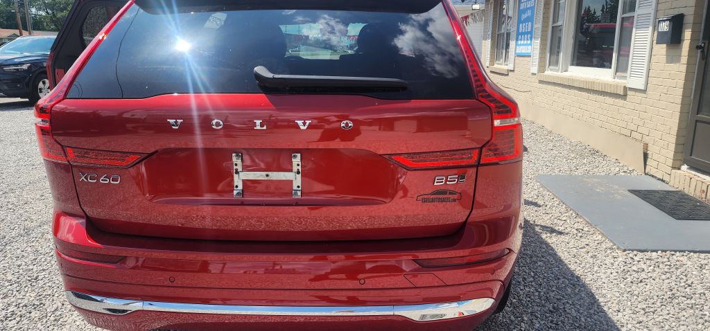 2023 Volvo XC60 Image 14