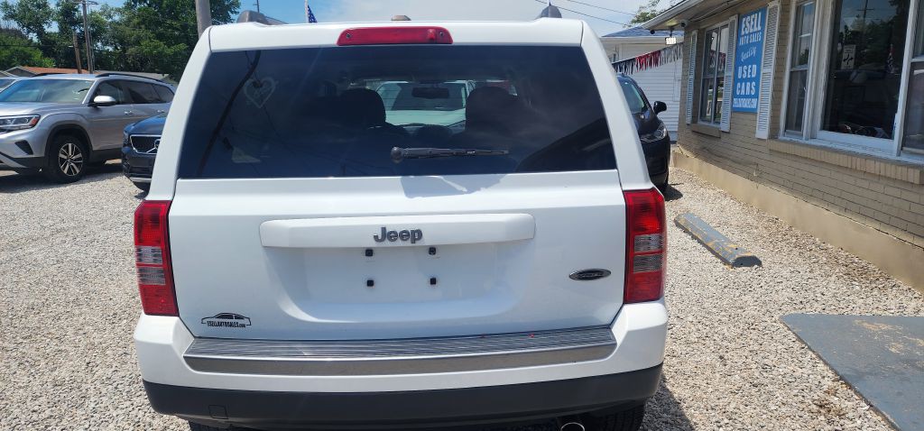 2016 Jeep Patriot Image 12