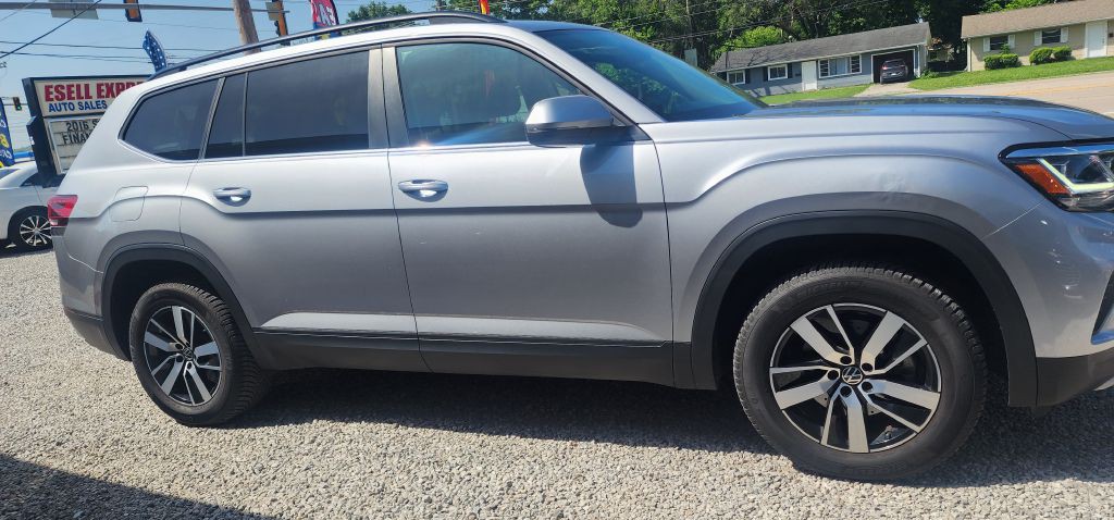 2022 Volkswagen Atlas Image 9