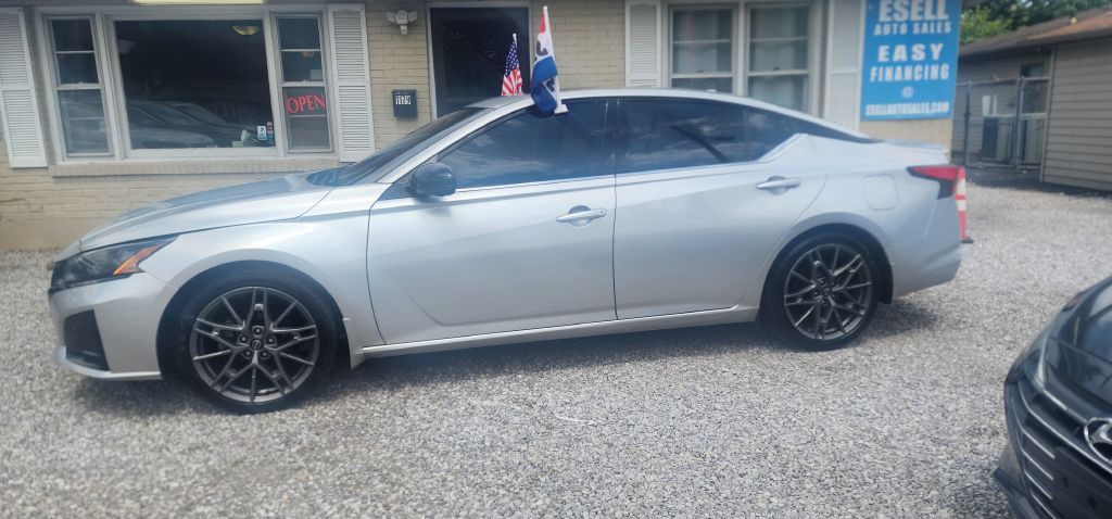 2023 Nissan Altima Image 4