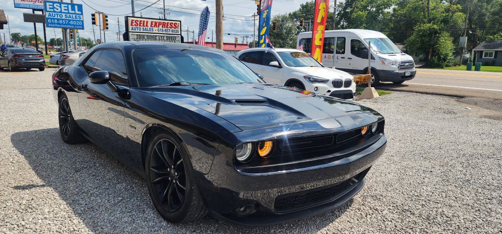 2016 Dodge Challenger Image 8
