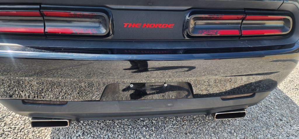 2016 Dodge Challenger Image 11