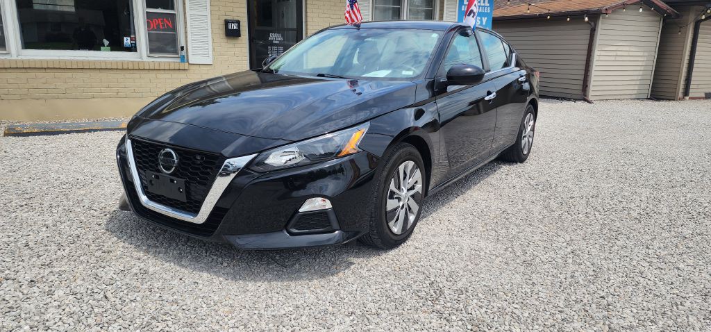 2022 Nissan Altima Image 3