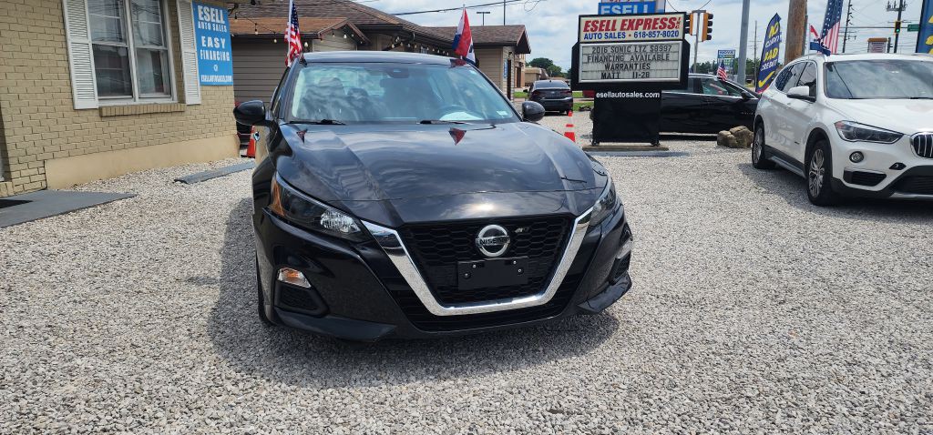 2022 Nissan Altima Image 4