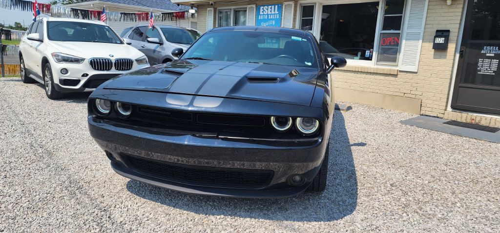 2017 Dodge Challenger Image 6