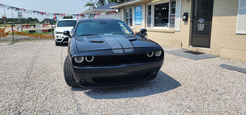 2017 Dodge Challenger Image 13