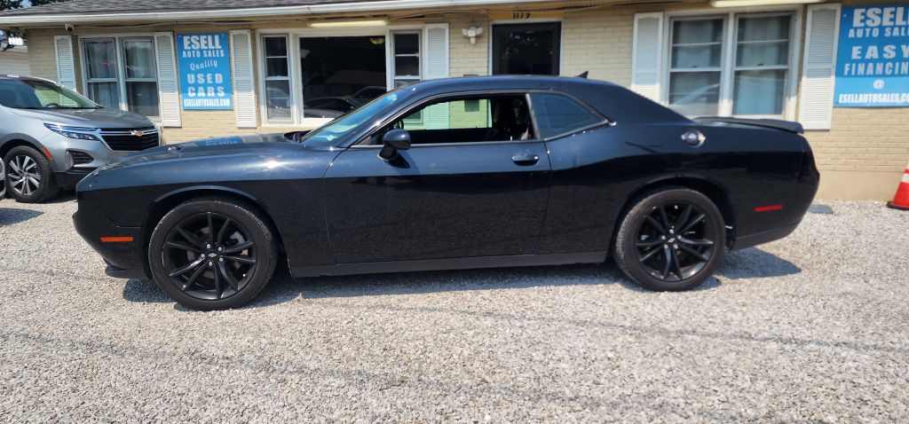 2017 Dodge Challenger Image 16