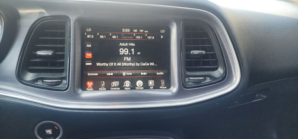 2016 Dodge Challenger Image 14