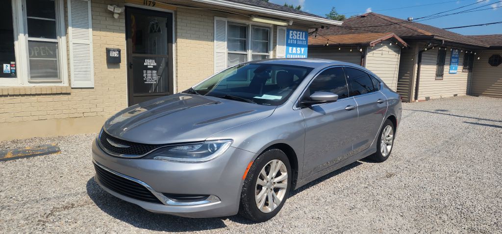 2016 Chrysler 200 Image 5