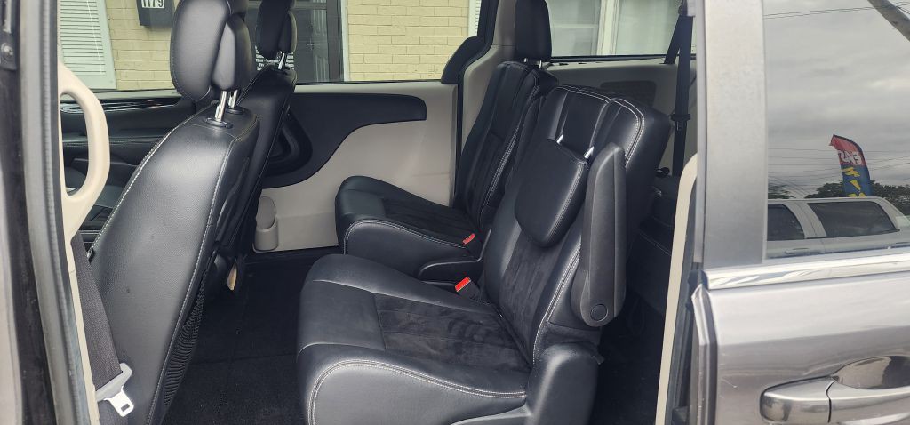 2017 Dodge Grand Caravan Image 7