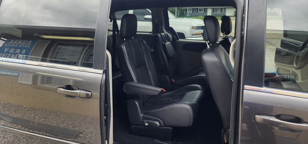 2017 Dodge Grand Caravan Image 12