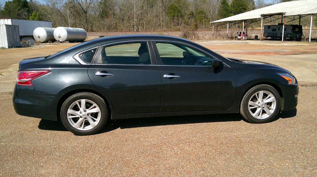 2013 Nissan Altima Image 2