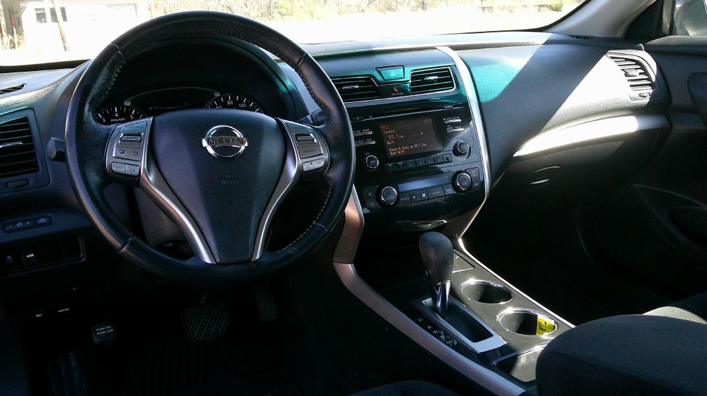 2013 Nissan Altima Image 9