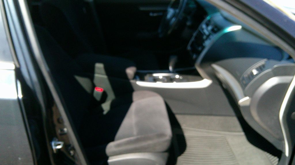2013 Nissan Altima Image 10