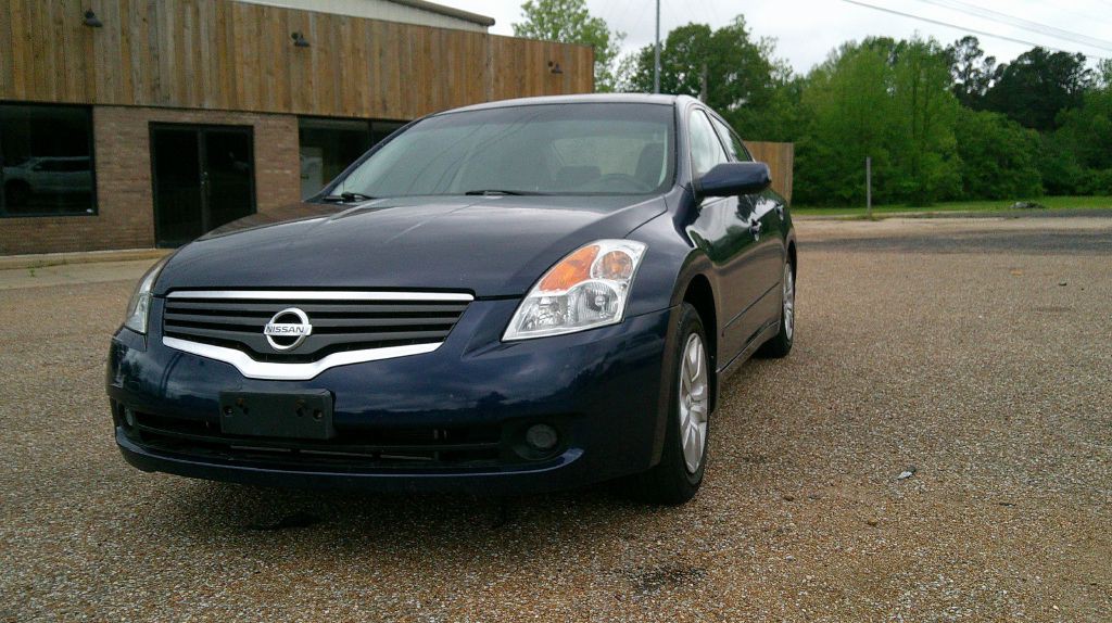 2009 Nissan Altima Image 1