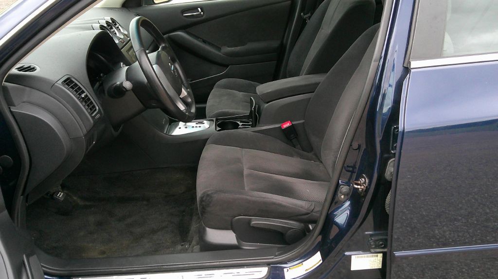 2009 Nissan Altima Image 7