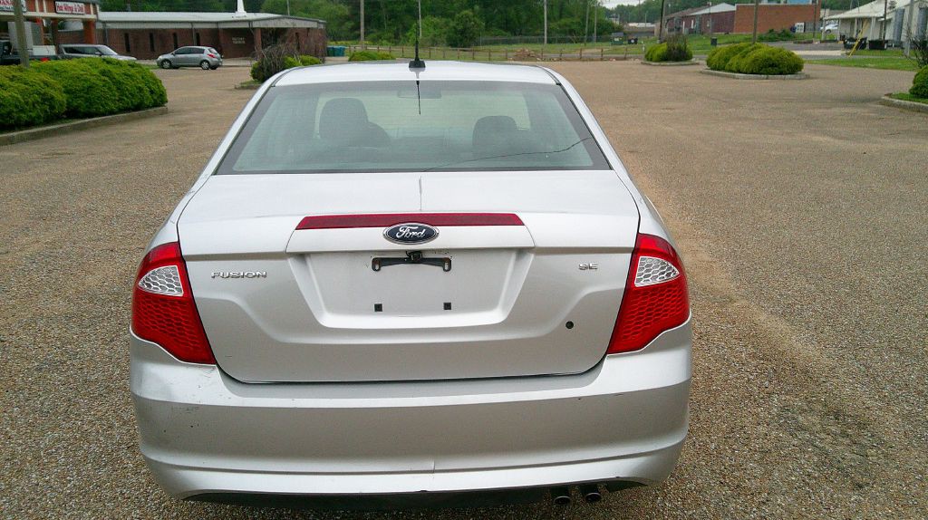 2010 Ford Fusion Image 4