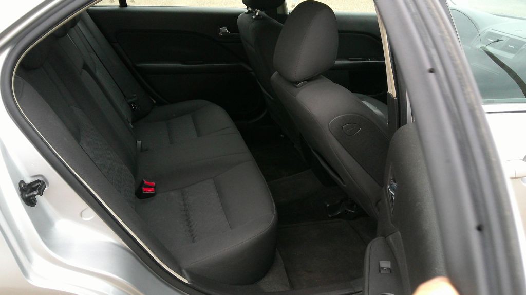 2010 Ford Fusion Image 10