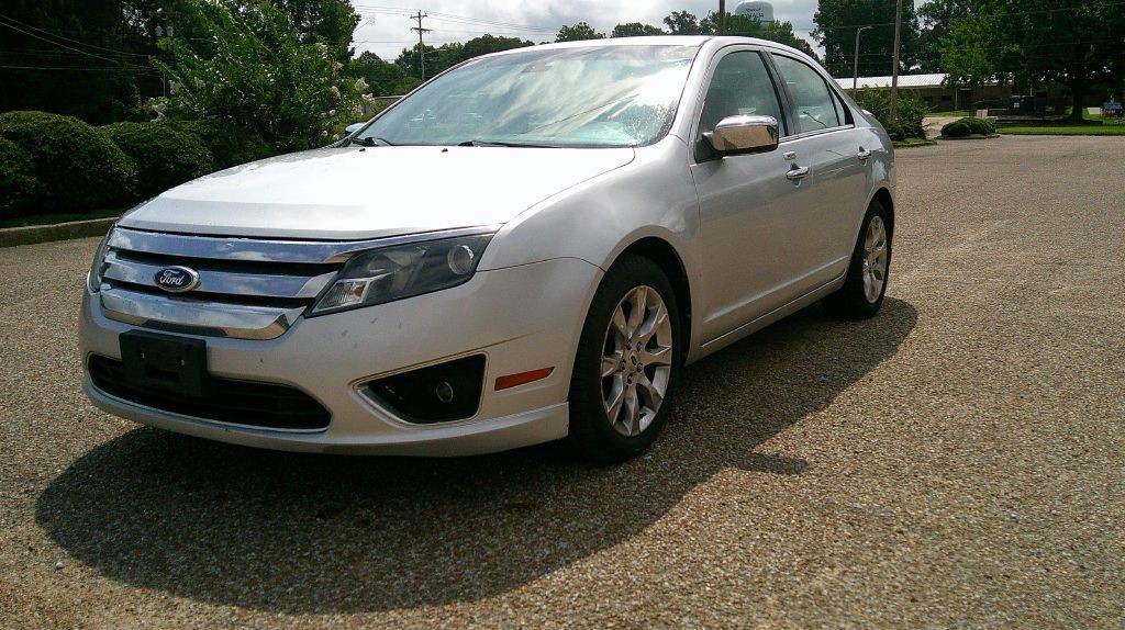 2011 Ford Fusion Image 1