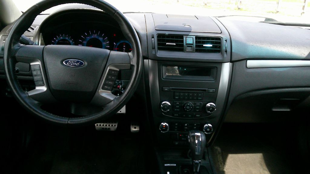 2011 Ford Fusion Image 9