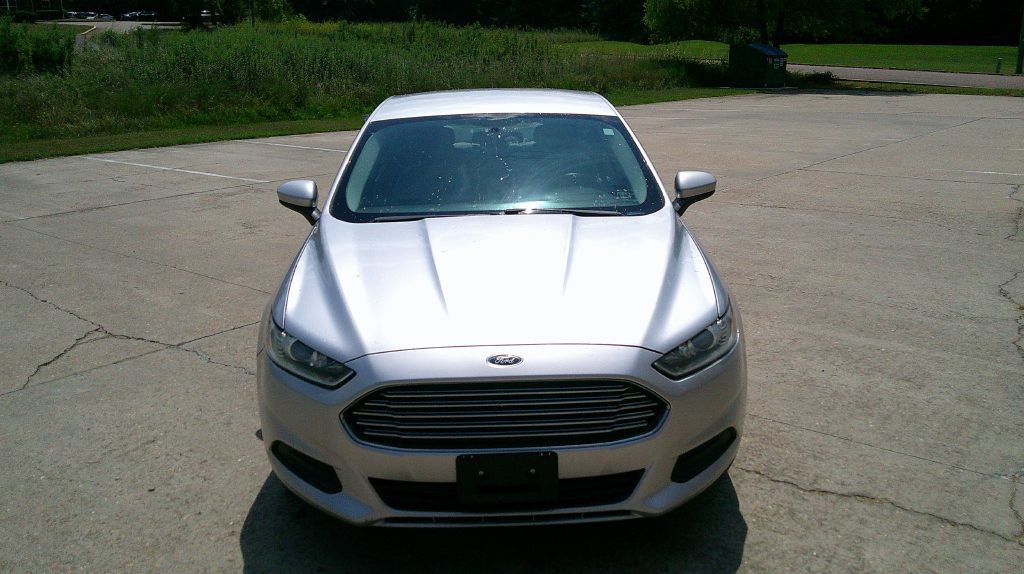 2013 Ford Fusion Image 2