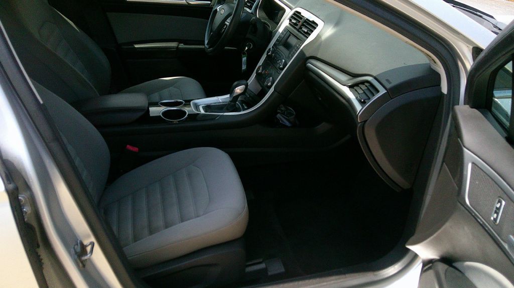2013 Ford Fusion Image 9