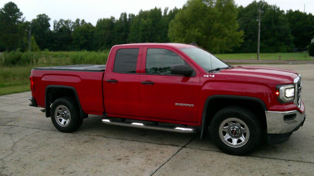 2017 GMC Sierra Image 3