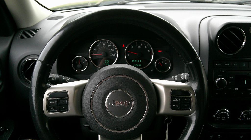 2011 Jeep Patriot Image 12