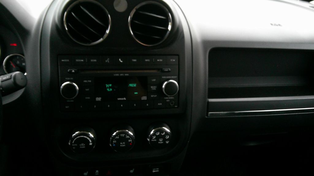 2011 Jeep Patriot Image 14
