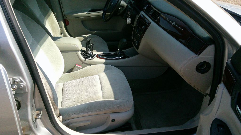 2011 Chevrolet Impala Image 9