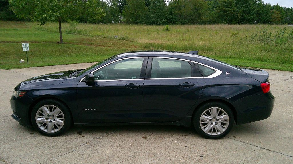 2015 Chevrolet Impala Image 2