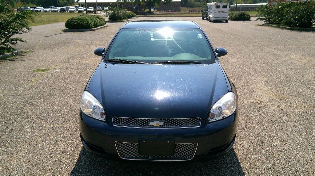 2012 Chevrolet Impala Image 2