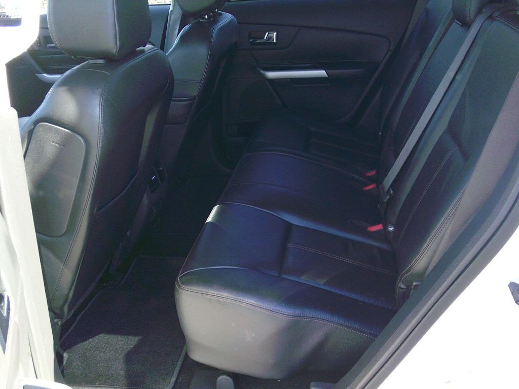 2014 Ford Edge Image 8