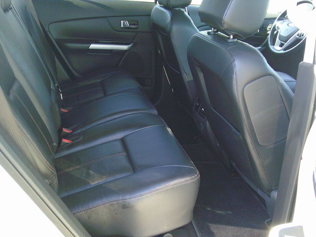 2014 Ford Edge Image 11