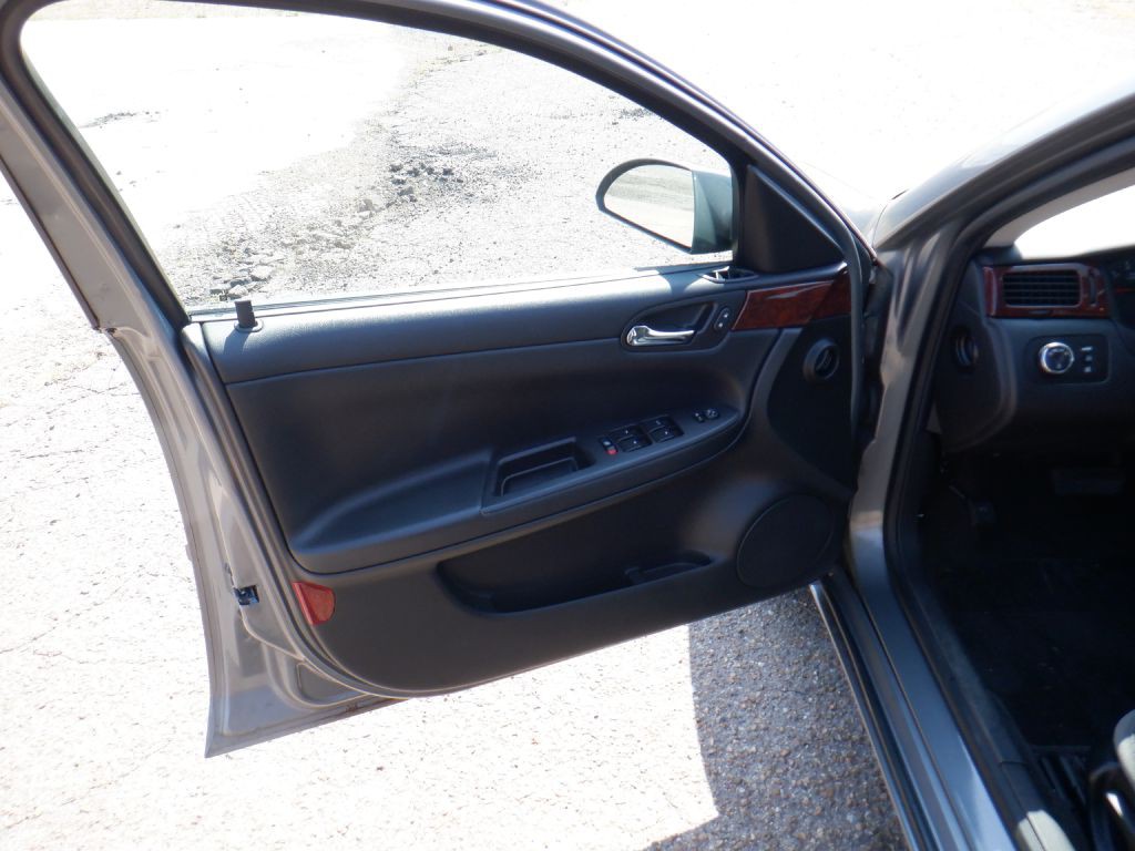 2008 Chevrolet Impala Image 6