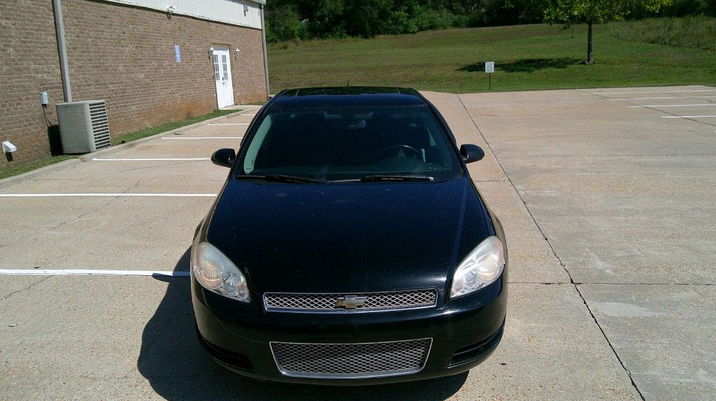 2013 Chevrolet Impala Image 2