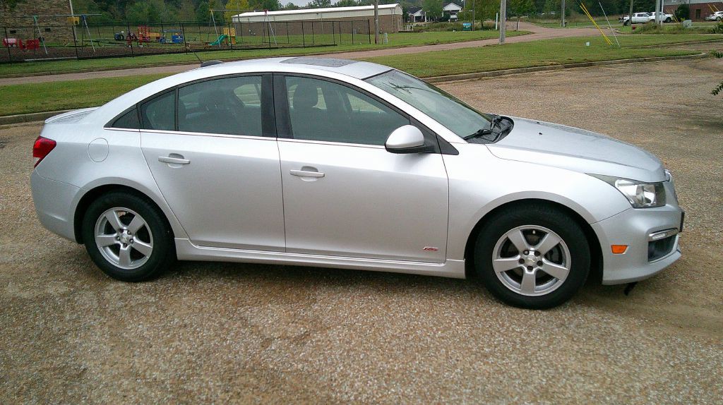 2016 Chevrolet Cruze Image 1