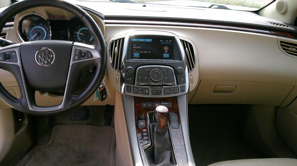 2013 Buick Lacrosse Image 8