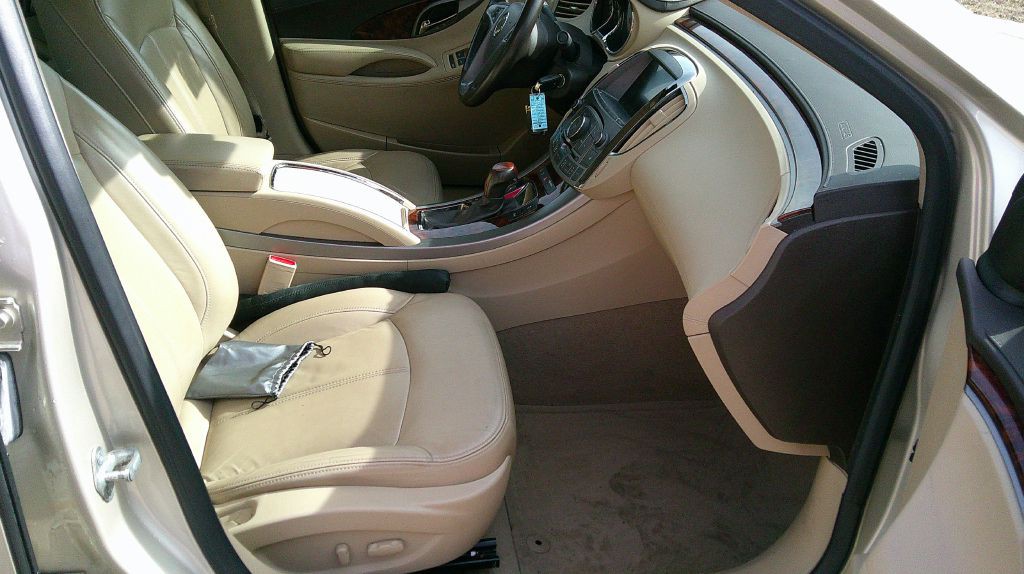 2013 Buick Lacrosse Image 9