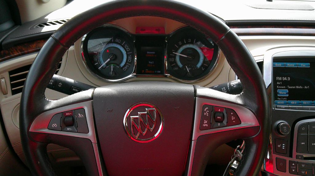 2013 Buick Lacrosse Image 11
