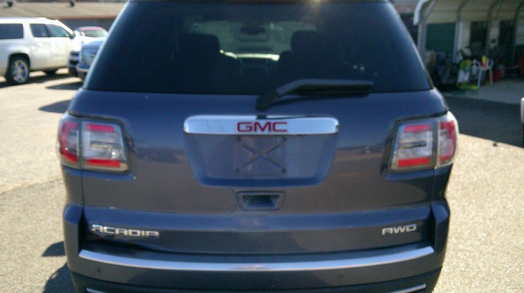 2014 GMC Acadia Image 4