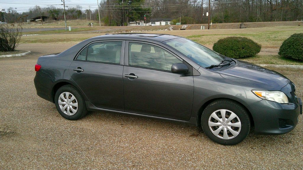 2010 Toyota Corolla Image 3
