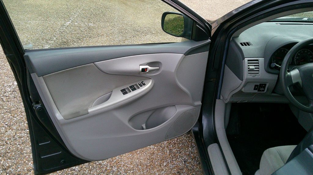 2010 Toyota Corolla Image 5