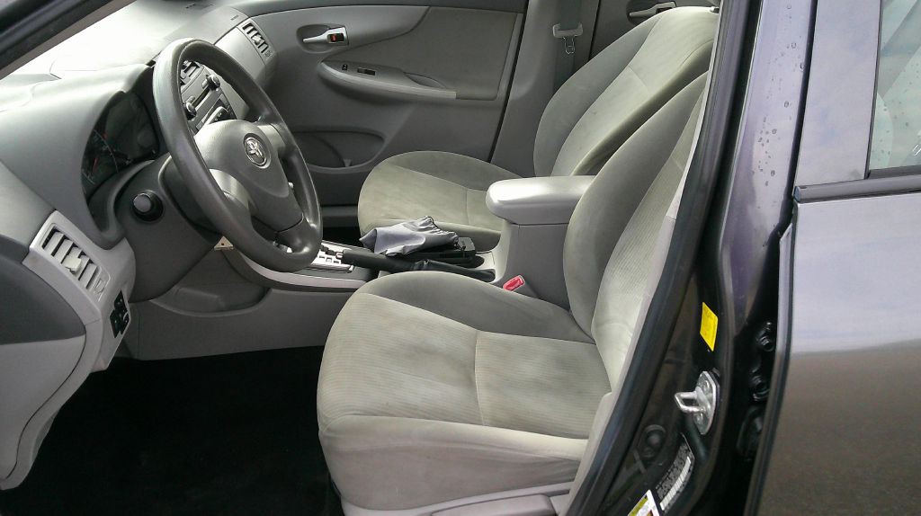 2010 Toyota Corolla Image 6